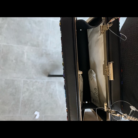 Kate Spade crossbody clutch removable chain - Picture 5 of 6